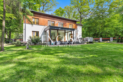House Sale Podkowa Leśna Kwiatowa