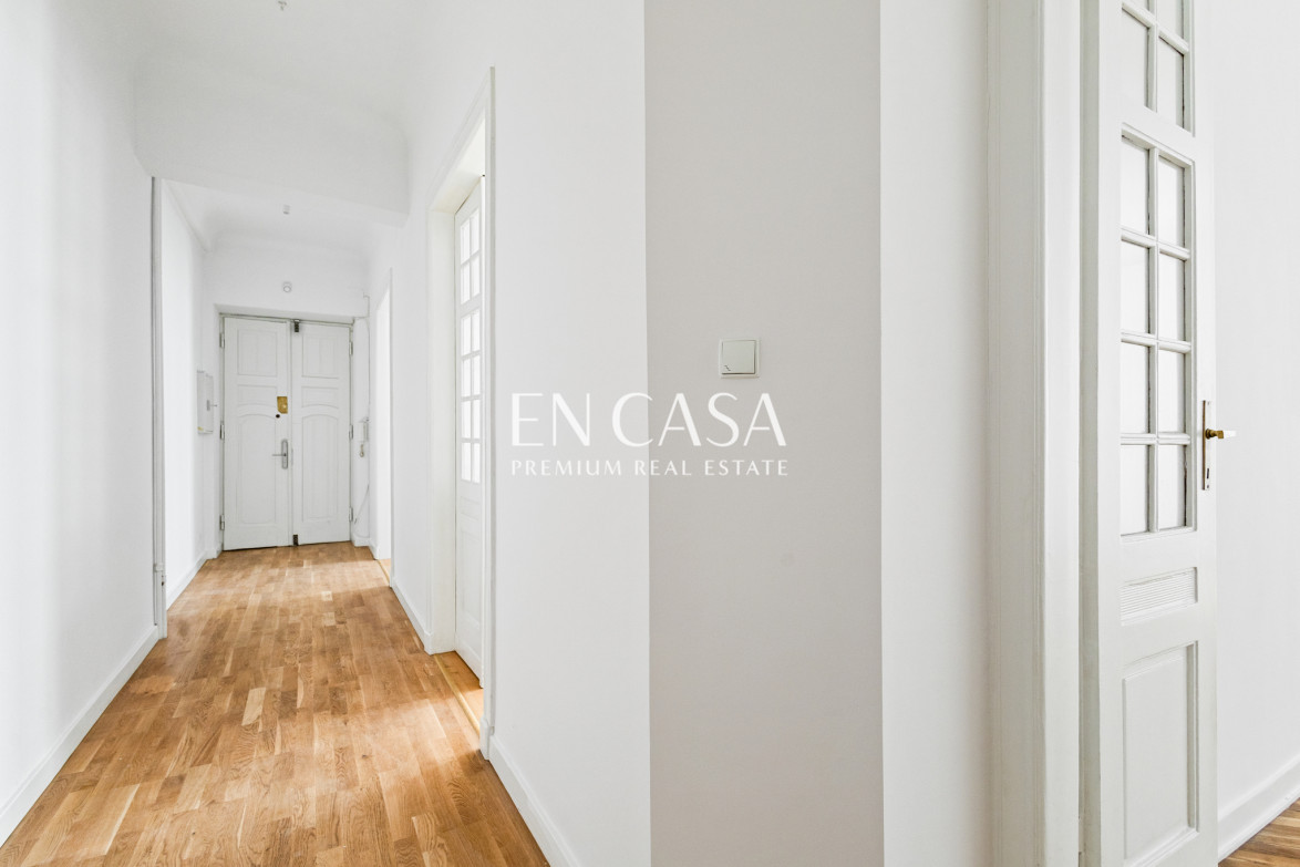 Commercial space Rent Warszawa Śródmieście Bagatela 5