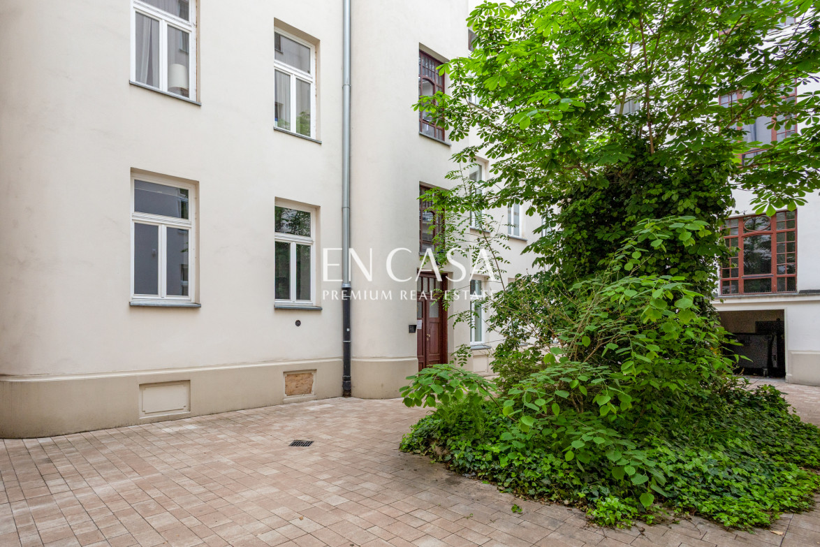 Commercial space Rent Warszawa Śródmieście Bagatela 18
