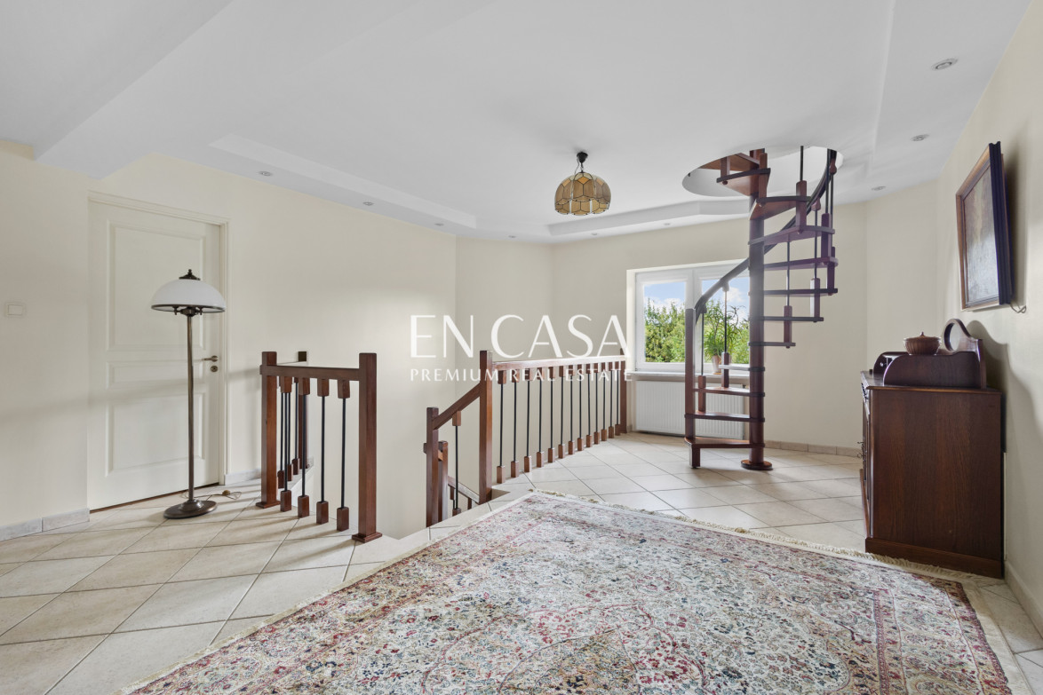 House Sale Blizne Łaszczyńskiego 11